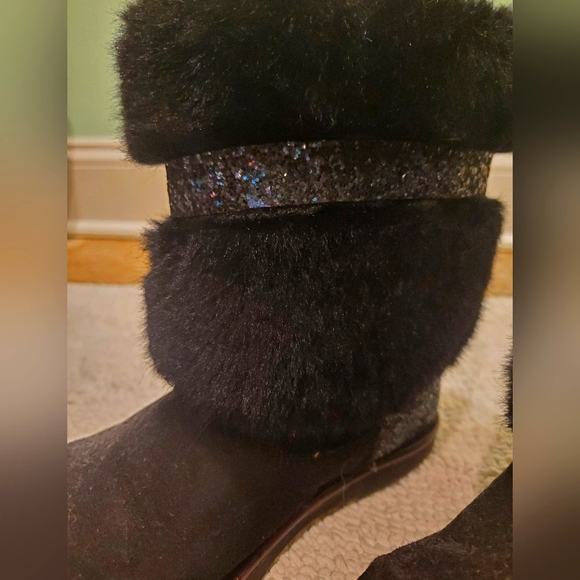 MUST GO! Girls' Winter Cold Weather DSW Snow Boots Size 4 - Picture 4 of 8